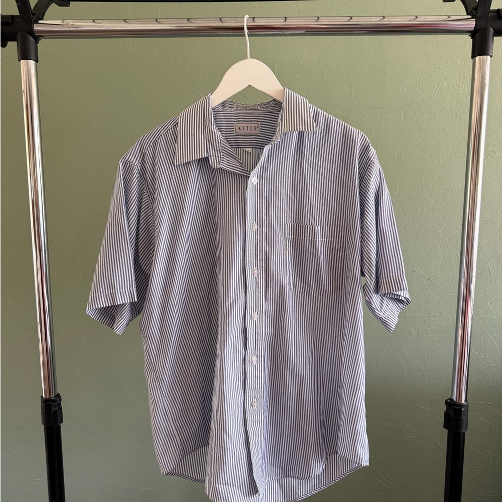 Vintage Men's Blue & White Stripe Short-Sleeve Shirt